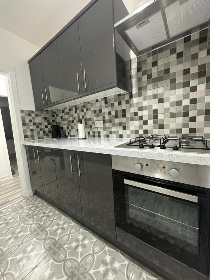 Newly Renovated Lux 2 Bed Apartment Glasgow Exteriör bild