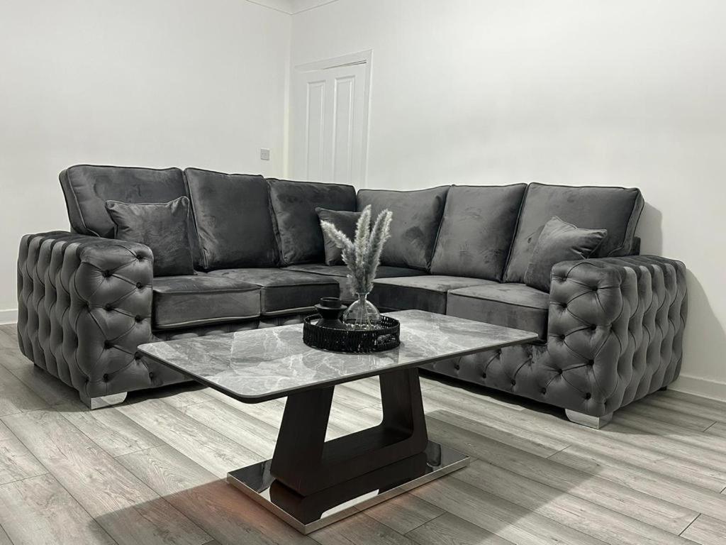 Newly Renovated Lux 2 Bed Apartment Glasgow Exteriör bild